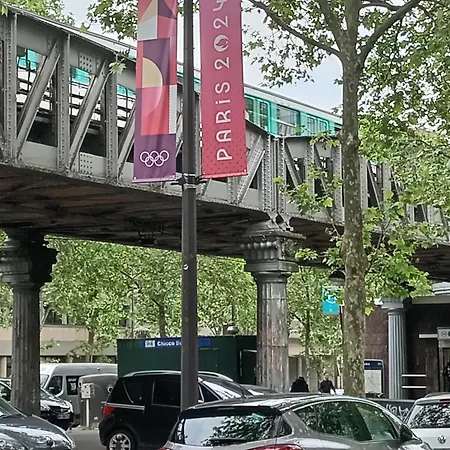 Double Confort * Paris
